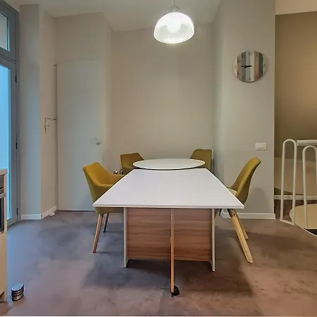 Game House In The Center Appartement Milaan