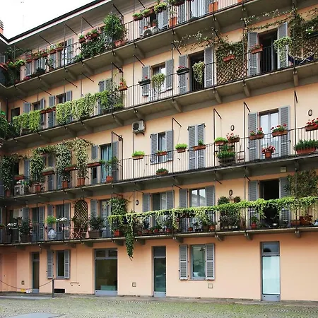 Game House In The Center Appartement Milaan